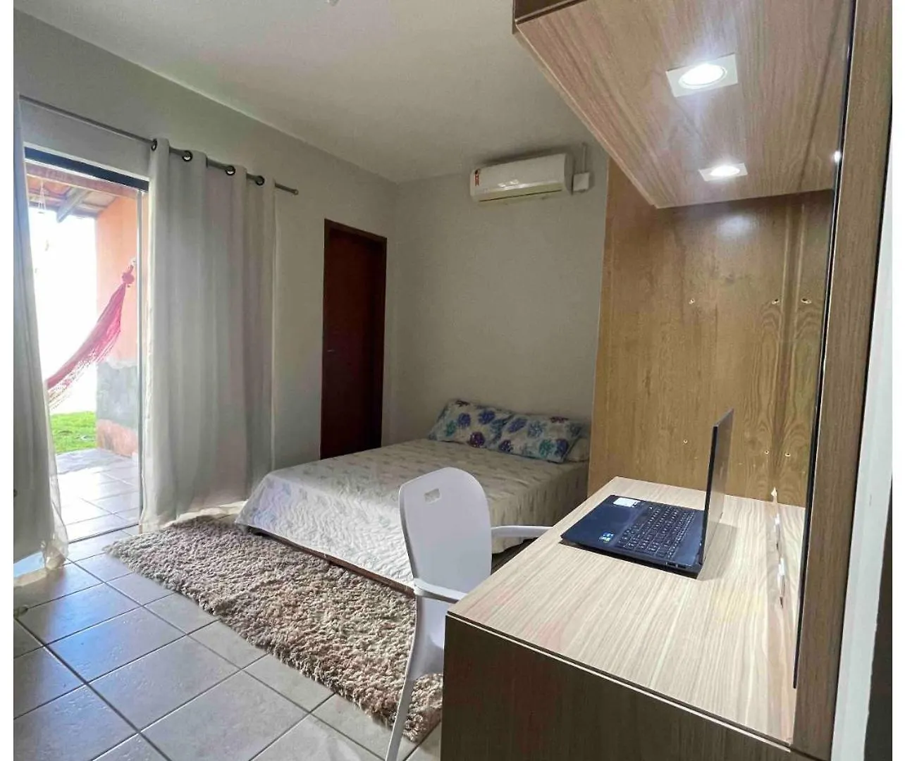 홈스테이 Balneário Camboriú Quarto Na Casa Da Mata. 아파트